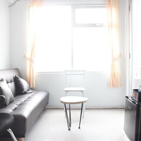Modest 2Br Apartment At The Jarrdin Cihampelas By Travelio バンドゥン エクステリア 写真