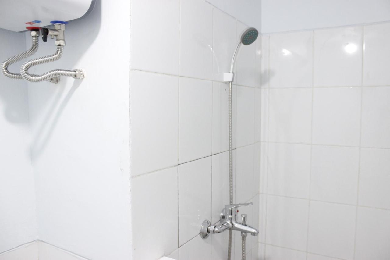 Modest 2Br Apartment At The Jarrdin Cihampelas By Travelio バンドゥン エクステリア 写真