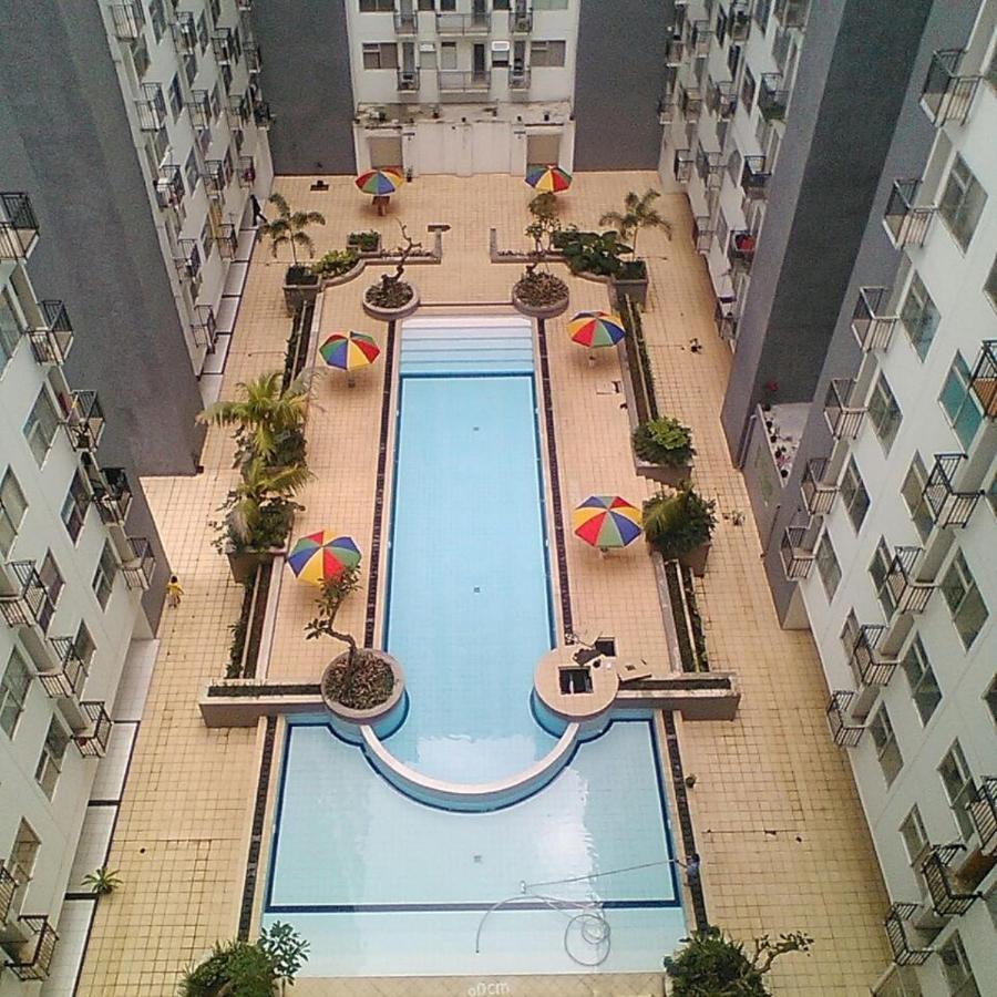 Modest 2Br Apartment At The Jarrdin Cihampelas By Travelio バンドゥン エクステリア 写真